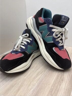 Women’s New Balance 57/40 x FIGS "Cactus/Desert Rose" sneaker  Sz 6.5